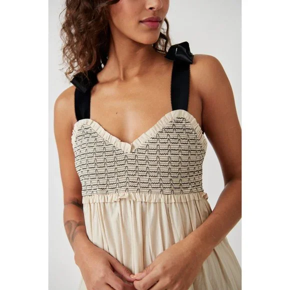 FREE PEOPLE Bluebell Solid Maxi Dress / Vacation Sand - Picture 11 of 13